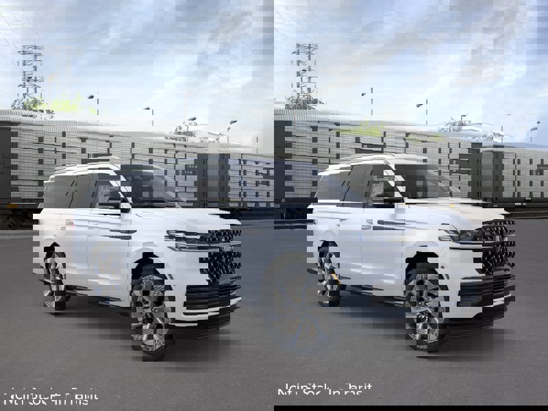 New 2026 Lincoln Navigator L Black Label AWD/4WD image 7