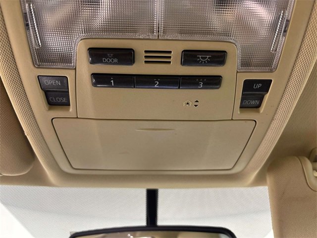 Used 2014 Toyota Highlander XLE image 25