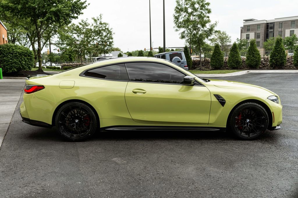 Used 2022 BMW M4 Competition w/ Executive Package RWD image 3