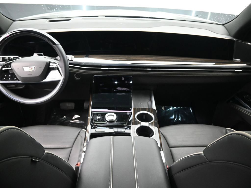 Used 2025 Cadillac Escalade Premium Luxury w/ Touring Package image 27