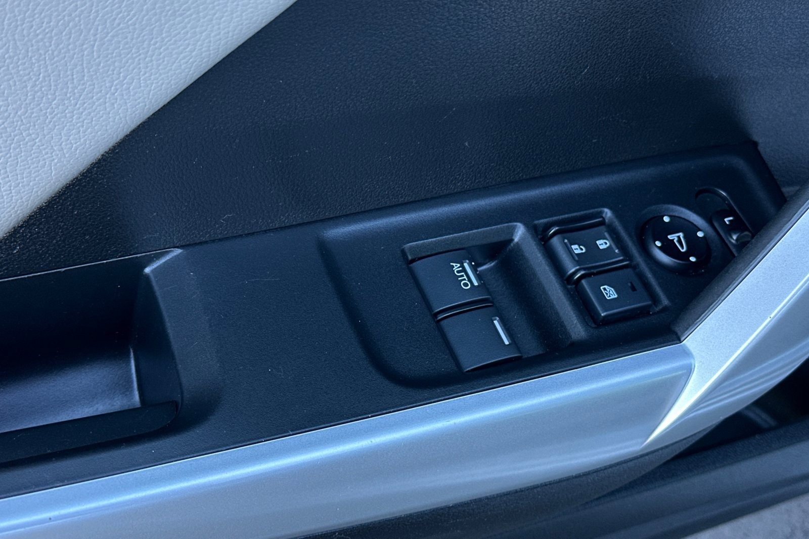 Used 2014 Honda Civic EX-L image 12