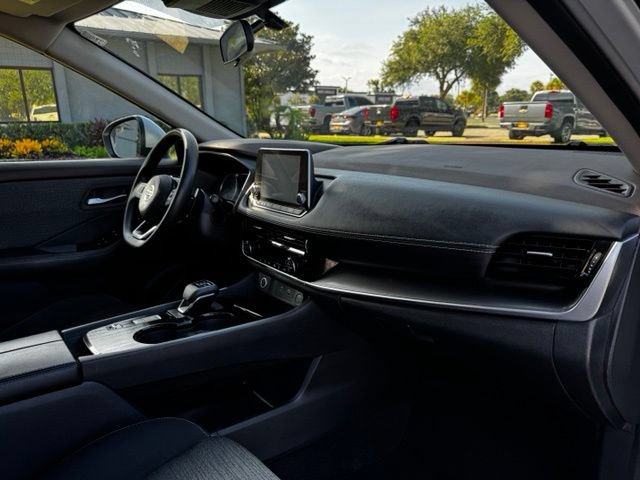 Used 2021 Nissan Rogue SV FWD image 10