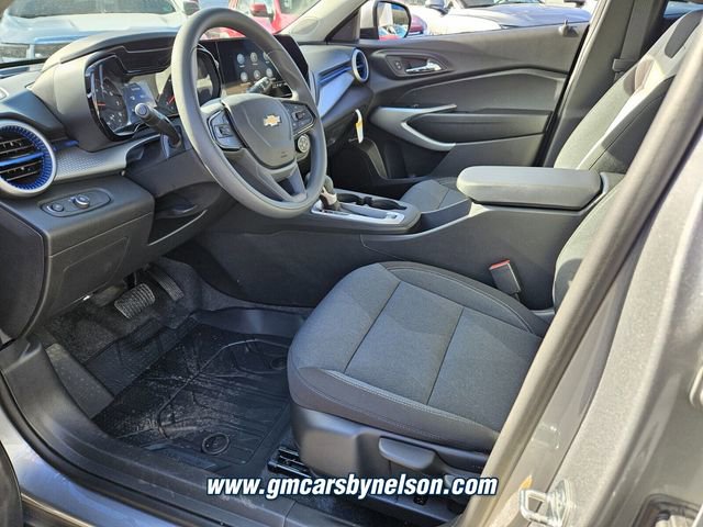 New 2026 Chevrolet Trax LS w/ LS Convenience Package FWD image 7