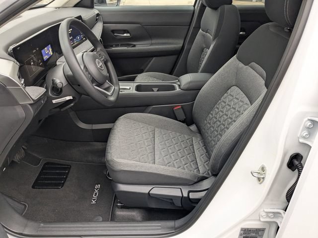 New 2026 Nissan Kicks SV w/ SV Premium Package FWD image 13