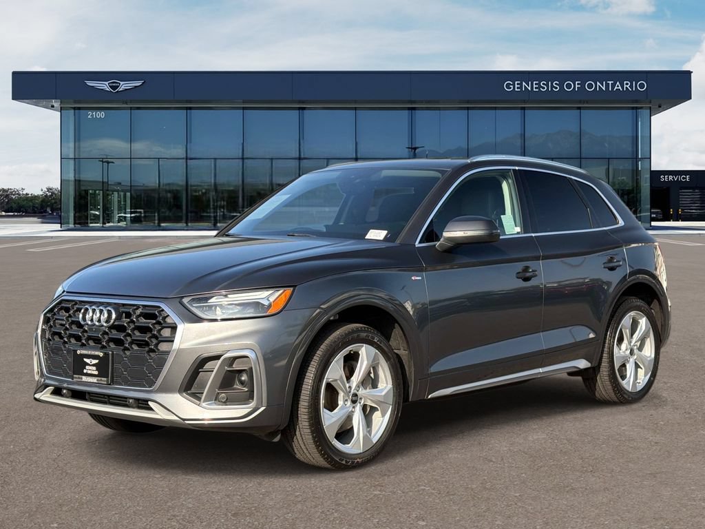 Used 2022 Audi Q5 2.0T Premium Plus w/ Premium Plus Package AWD/4WD image 3