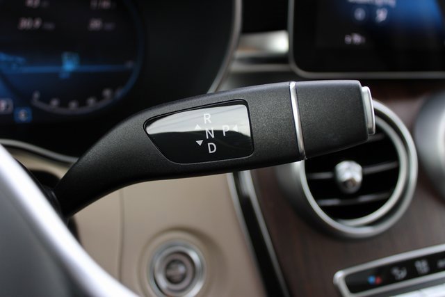 Used 2022 Mercedes-Benz GLC 300 4MATIC image 21