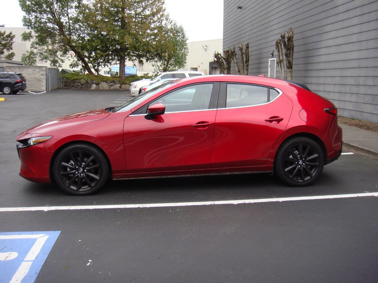 Used 2020 MAZDA MAZDA3 AWD Hatchback w/ Premium Pkg image 11