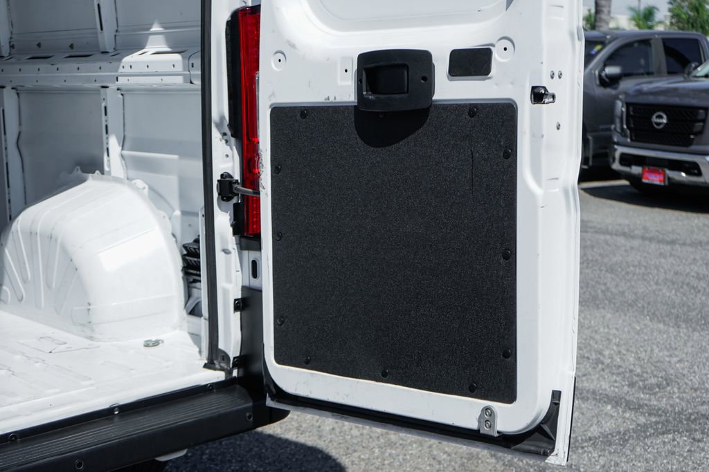 Used 2024 RAM ProMaster 2500 w/ Safety Group image 9