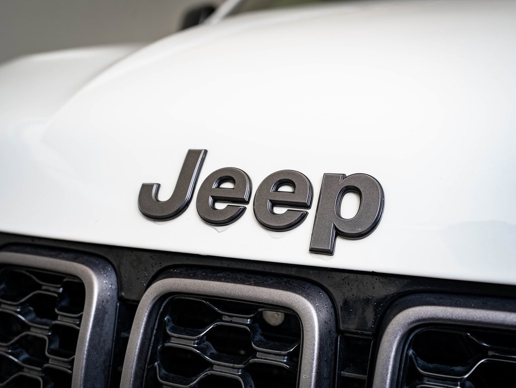 Used 2020 Jeep Grand Cherokee Limited X image 3