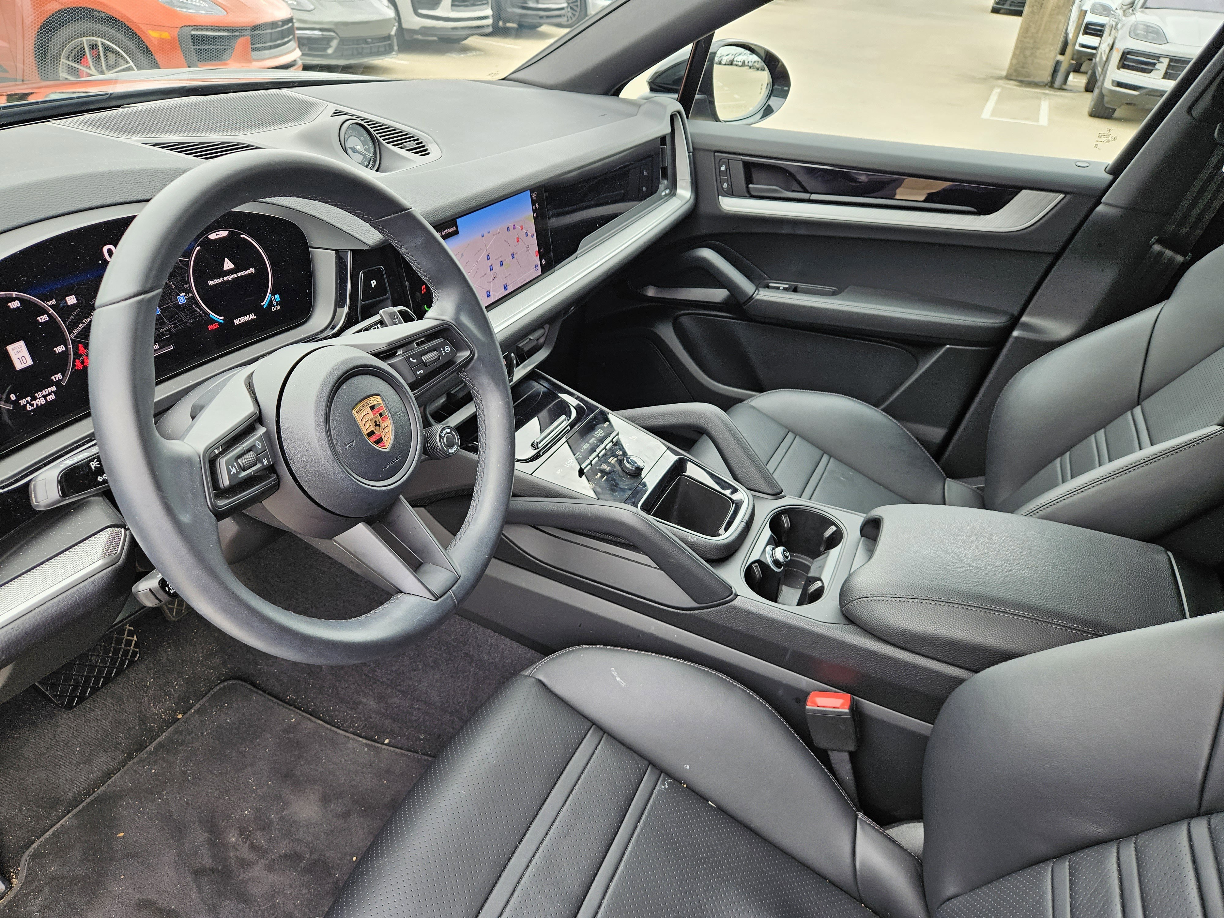 Certified 2026 Porsche Cayenne Coupe image 4