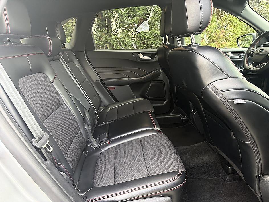 Used 2024 Ford Escape ST-Line image 21