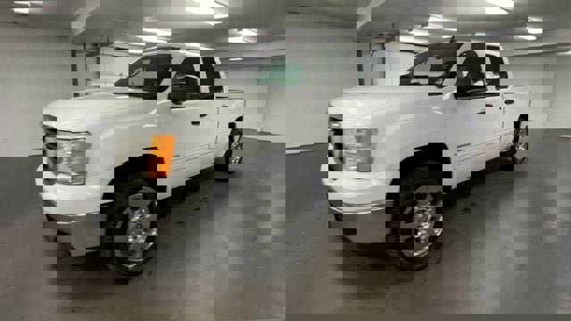 Certified 2011 GMC Sierra 1500 SLE w/ Power Tech Package image 4