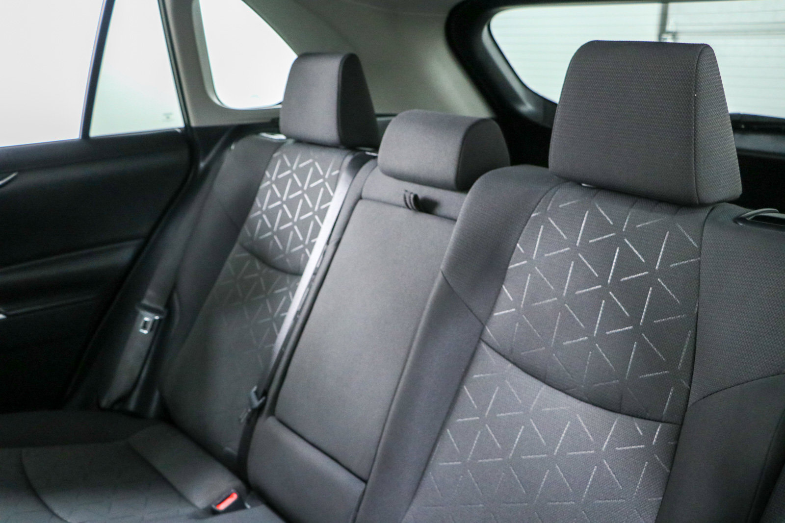 Used 2022 Toyota RAV4 XLE FWD image 24