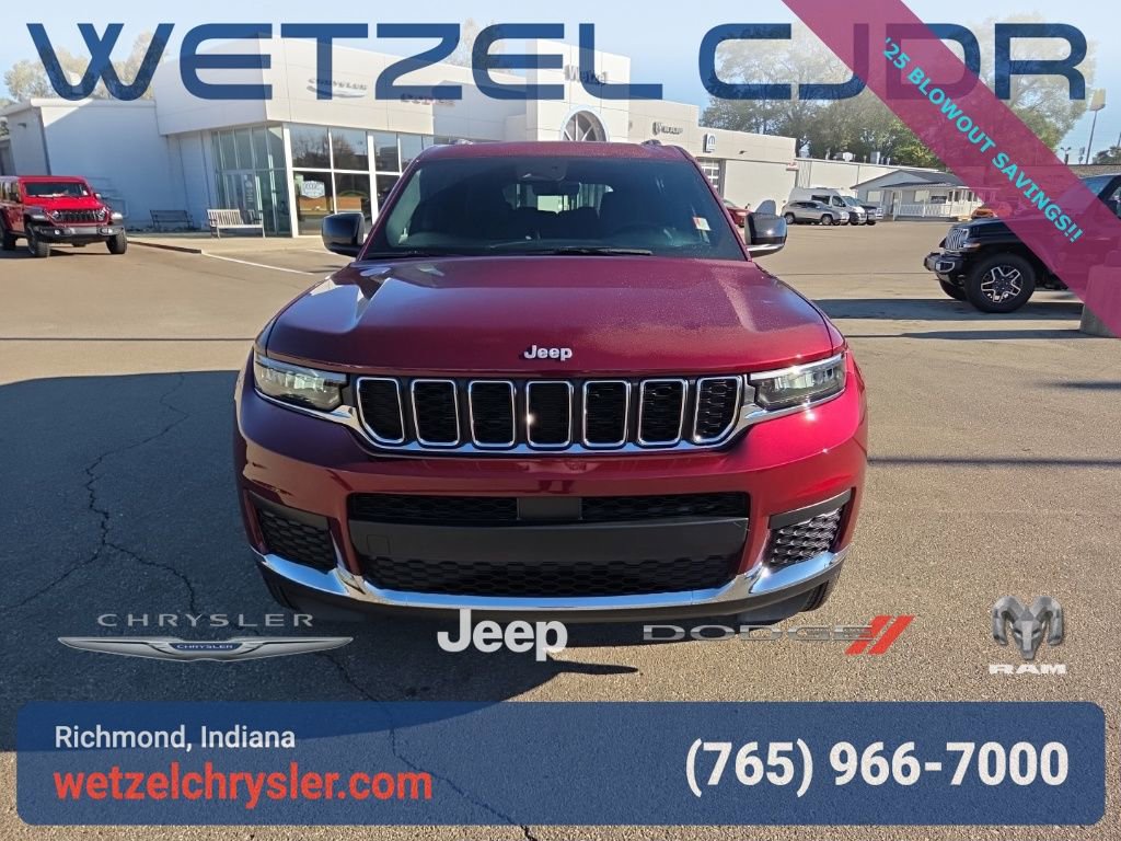 New 2025 Jeep Grand Cherokee L Laredo image 2