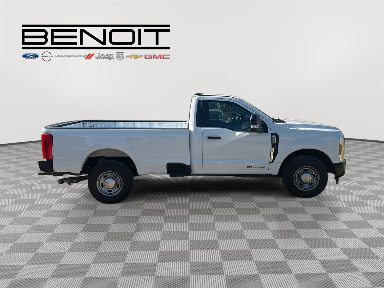 New 2026 Ford F250 XL w/ F-250 >10K GVWR Package image 4