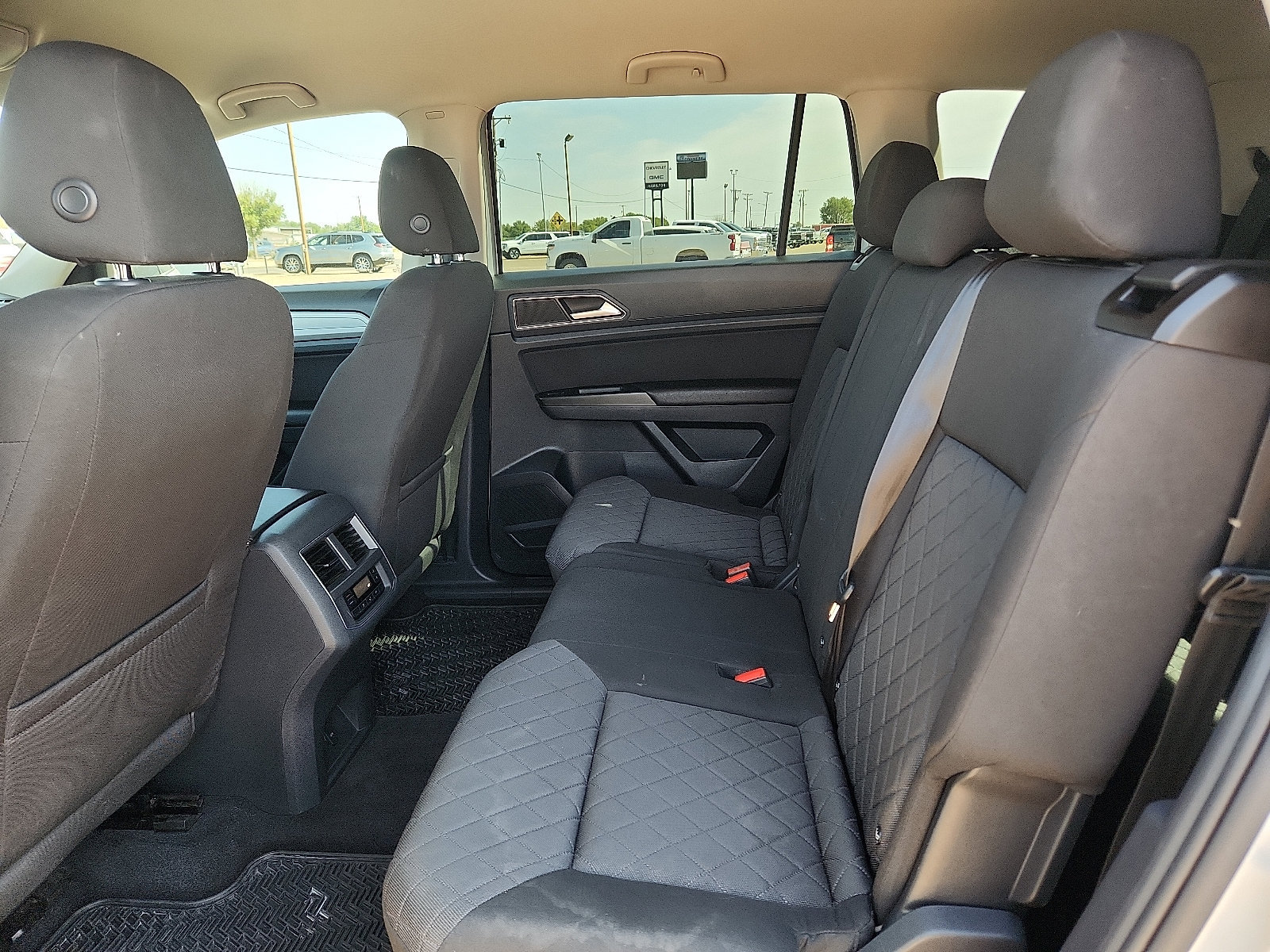 Used 2018 Volkswagen Atlas S FWD image 8