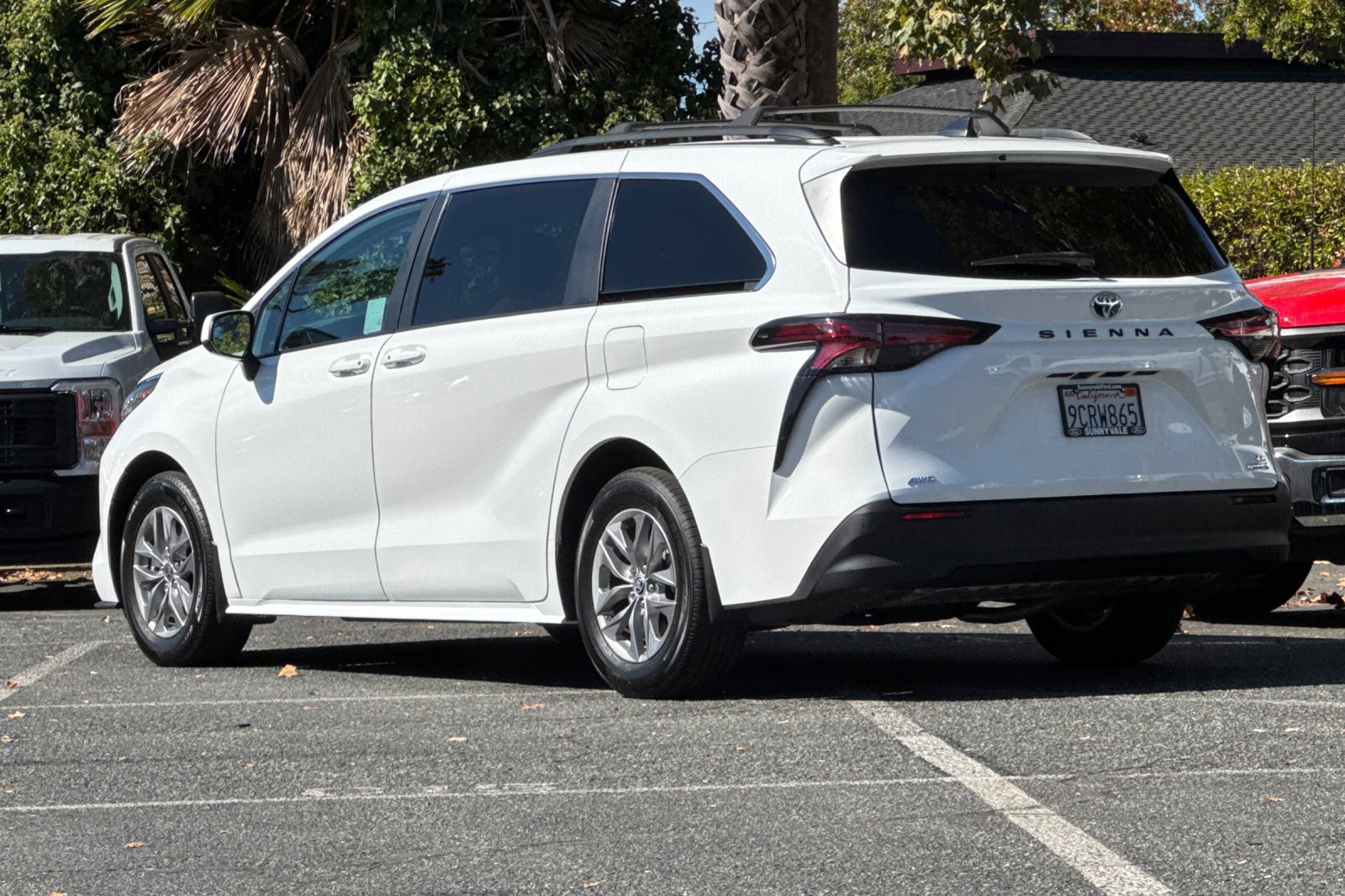 Used 2022 Toyota Sienna LE w/ LE Plus Package AWD/4WD image 6