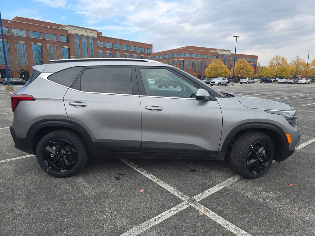 New 2026 Kia Seltos EX w/ EX Sunroof Package image 17