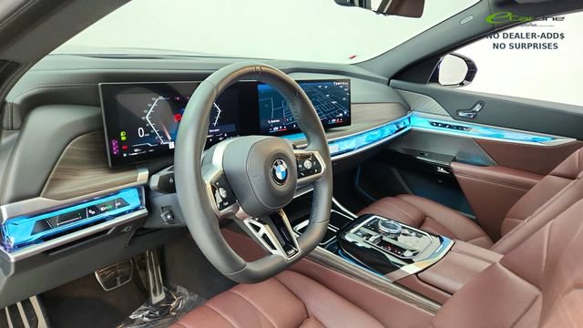 Used 2023 BMW 760i xDrive AWD/4WD image 18