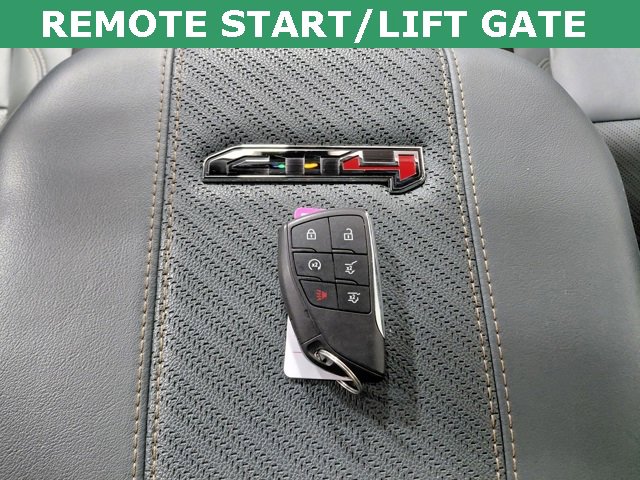 Used 2025 GMC Yukon AT4 w/ LPO, Floor Liner Package image 9
