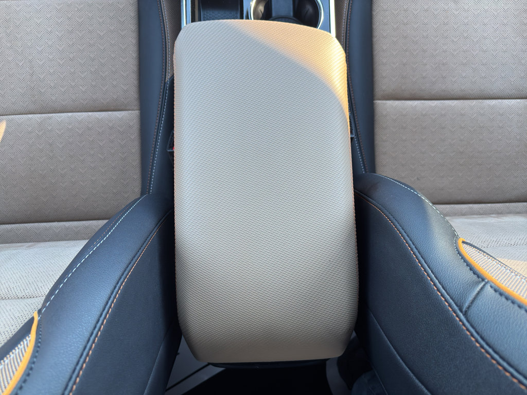 Used 2025 Chevrolet Equinox ACTIV w/ Safety and Technology Package image 14