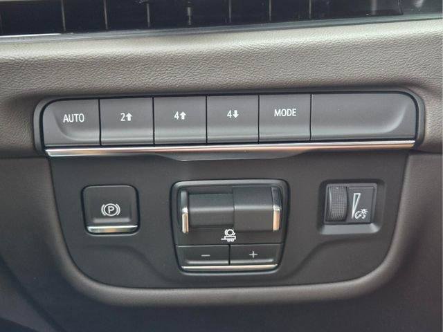 New 2026 Cadillac Escalade Luxury AWD/4WD image 32