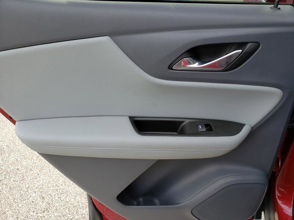 Used 2019 Chevrolet Blazer LT image 11