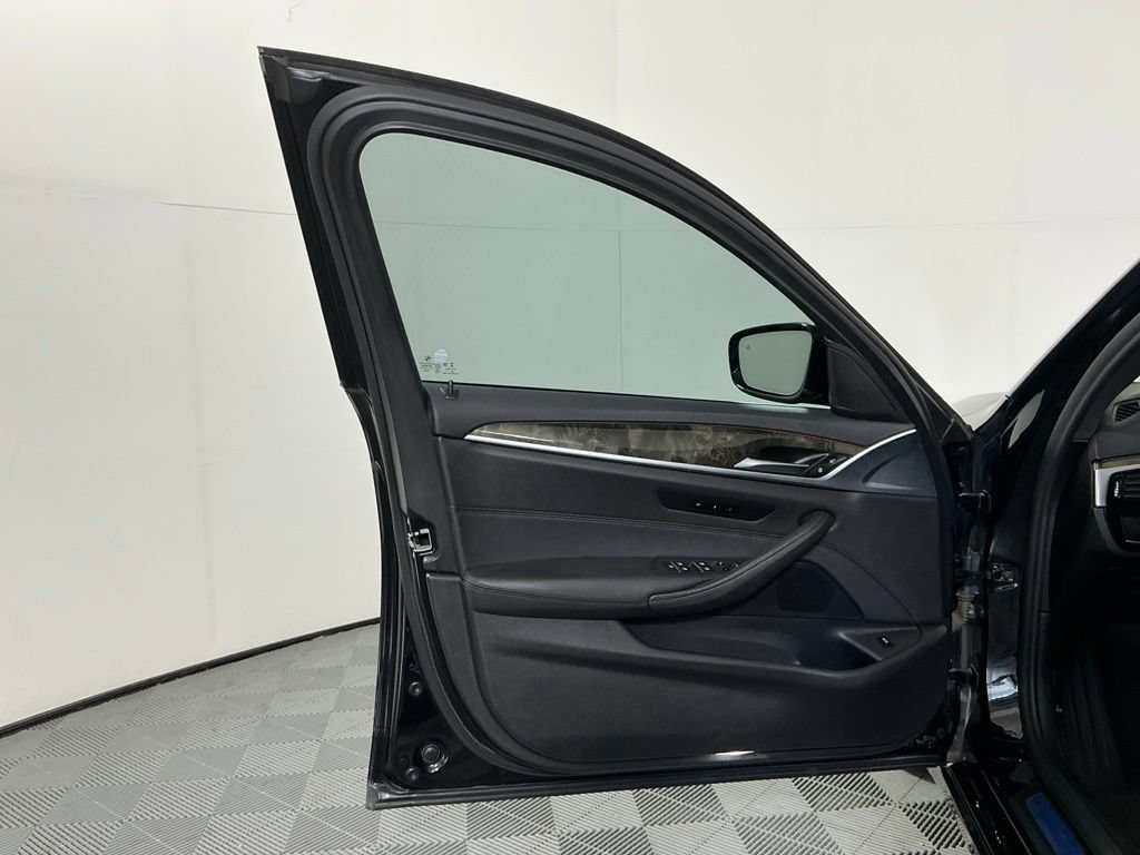 Used 2021 BMW 530i RWD image 20