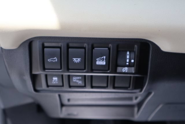 Certified 2022 Subaru Ascent Touring AWD/4WD image 16
