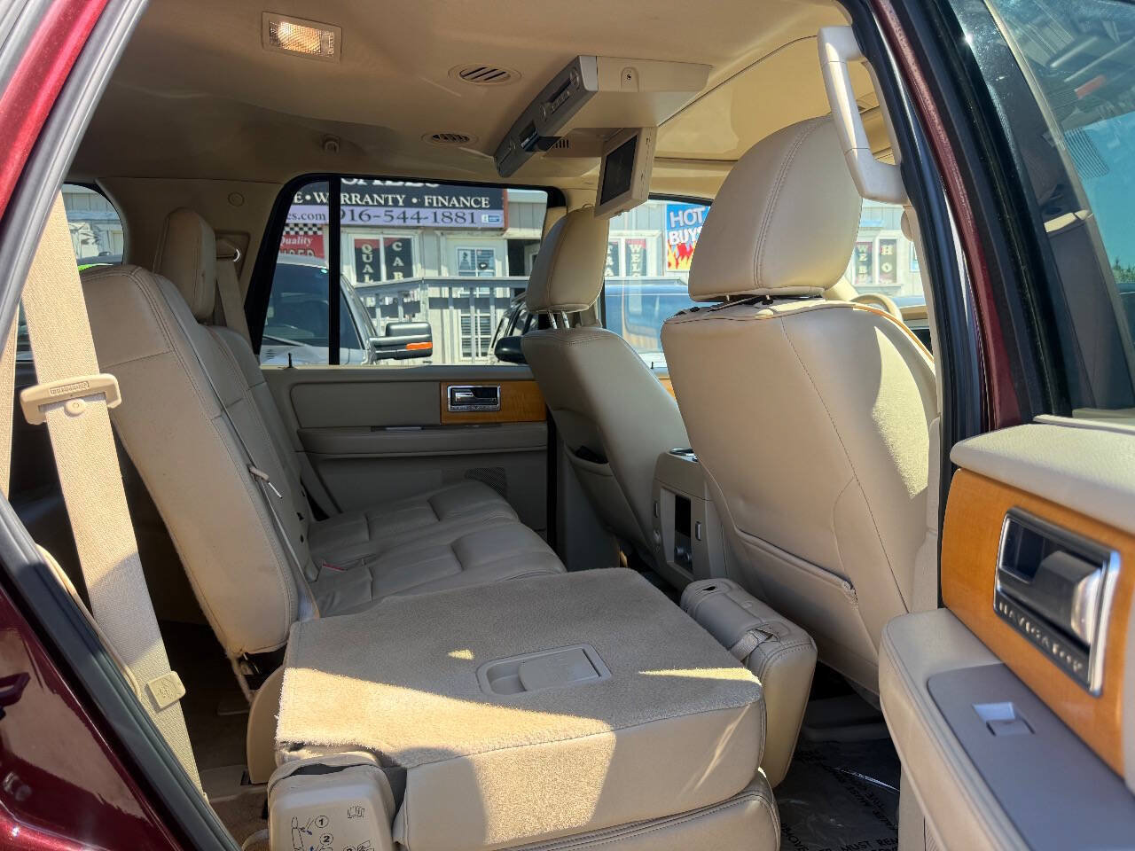 Used 2010 Lincoln Navigator 4WD image 18