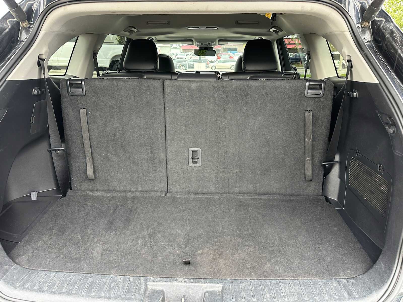 Used 2024 Toyota Highlander XLE image 14