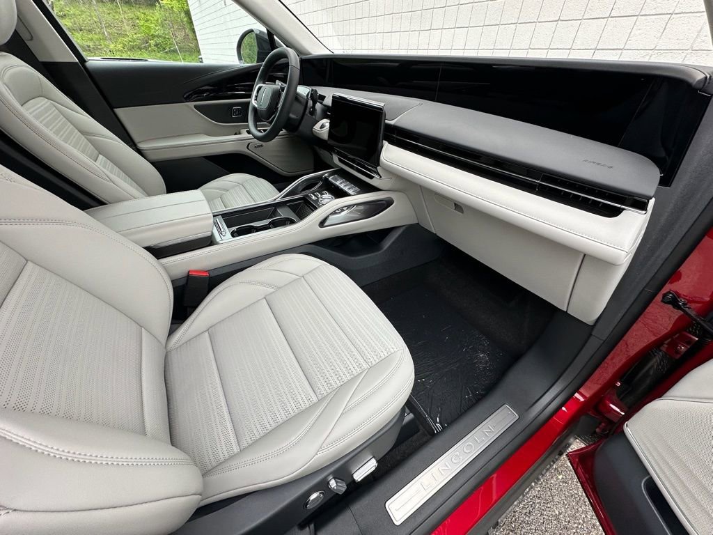 New 2026 Lincoln Nautilus Reserve w/ Jet Appearance Package AWD/4WD image 21
