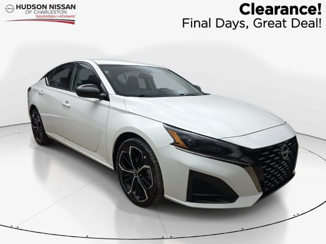 Used 2025 Nissan Altima 2.5 SR FWD 360° Tour