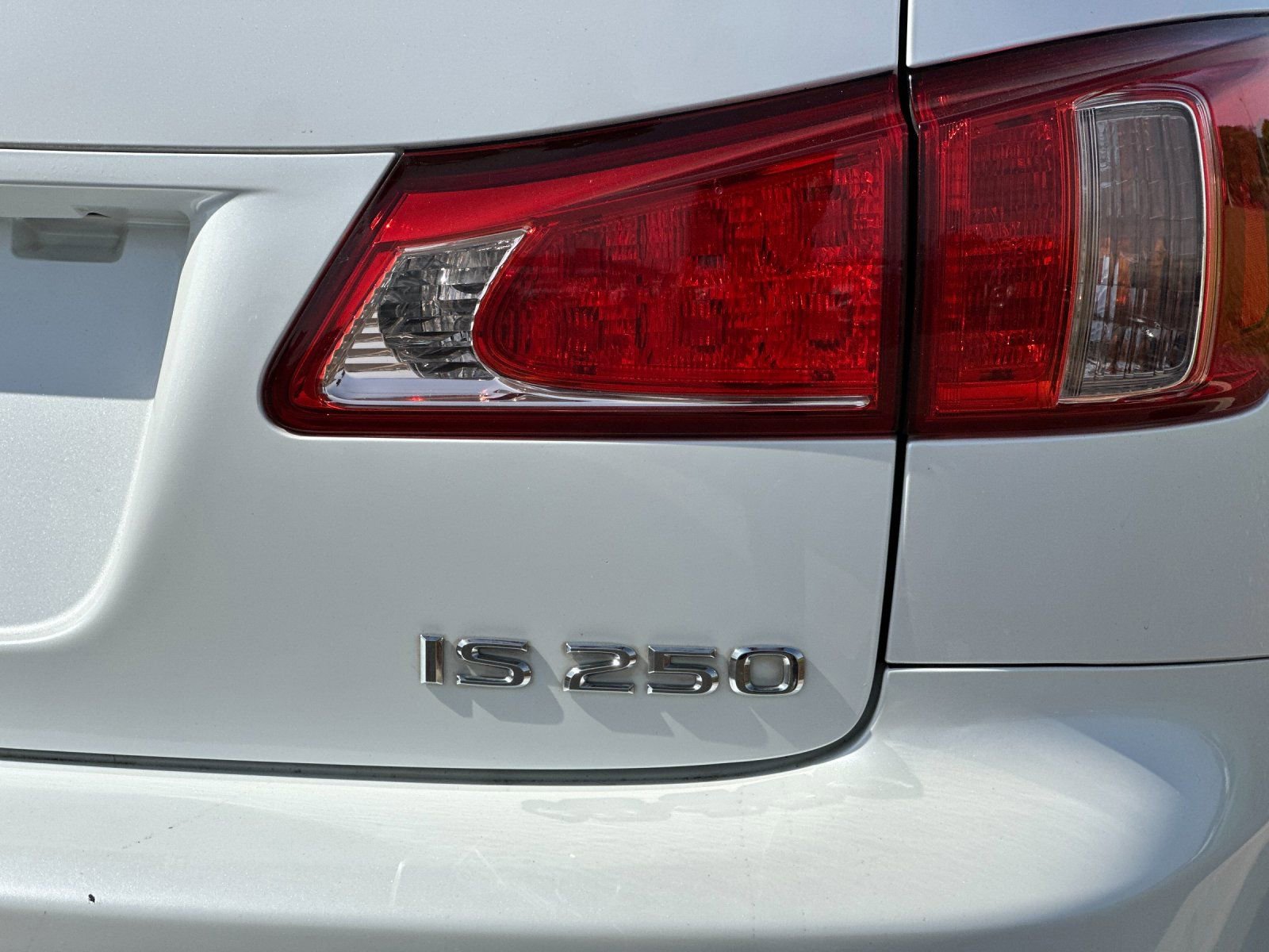 Used 2011 Lexus IS 250 w/ Premium Pkg Value Edition RWD image 31