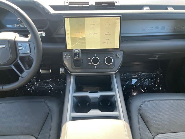 New 2026 Land Rover Defender 110 V8 AWD/4WD image 15