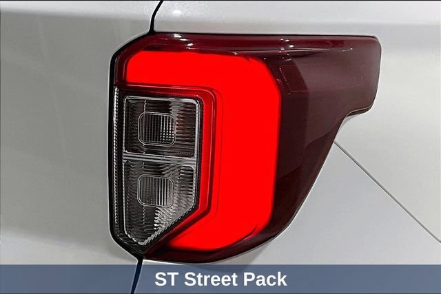 Used 2023 Ford Explorer ST w/ Technology Package AWD/4WD image 31