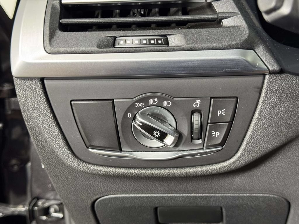 Used 2023 BMW X3 xDrive30i w/ Convenience Package AWD/4WD image 19