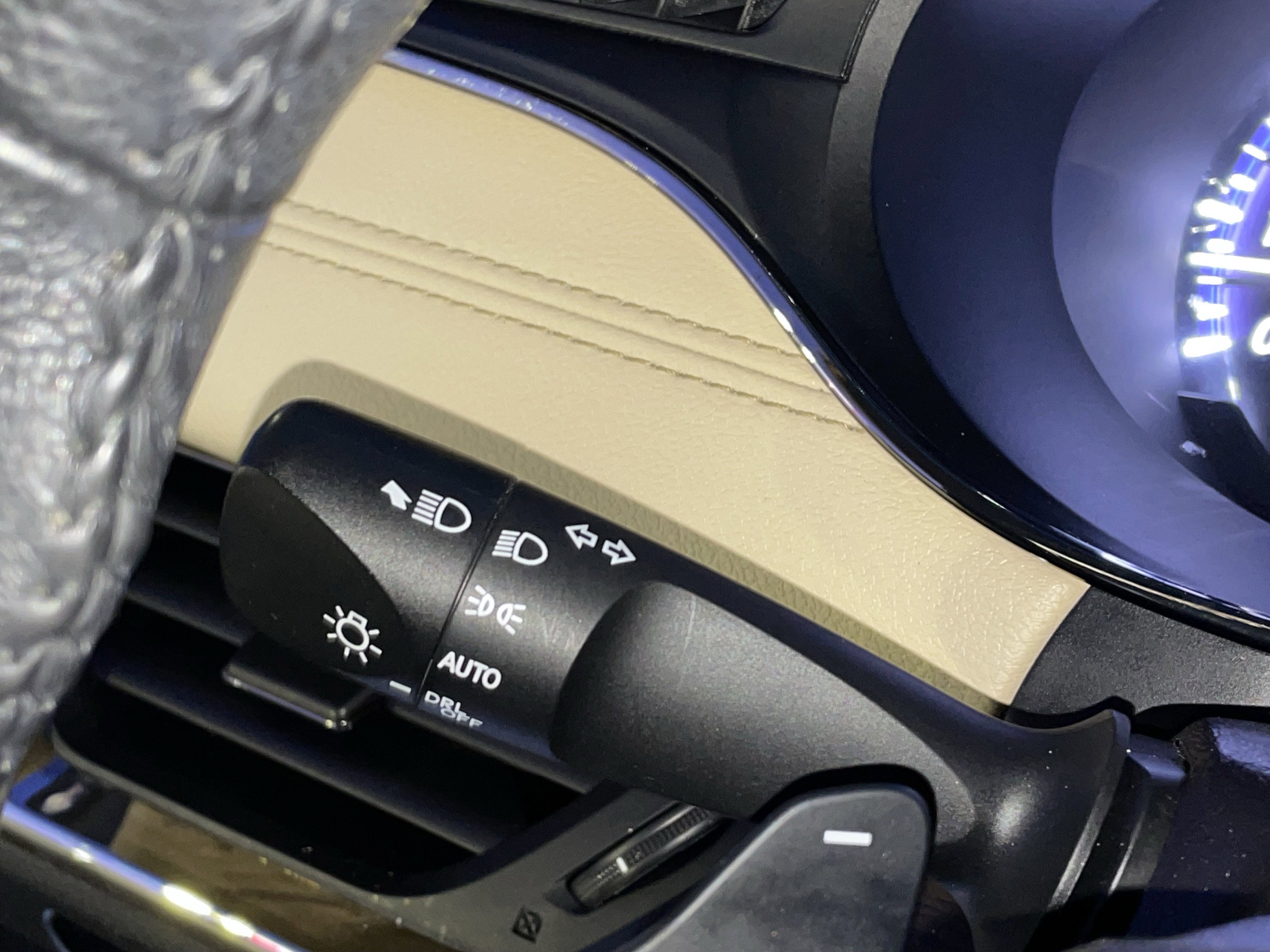 Used 2017 Toyota Avalon XLE Premium w/ Protection Package image 18