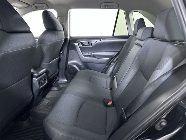 Used 2021 Toyota RAV4 LE AWD/4WD image 26