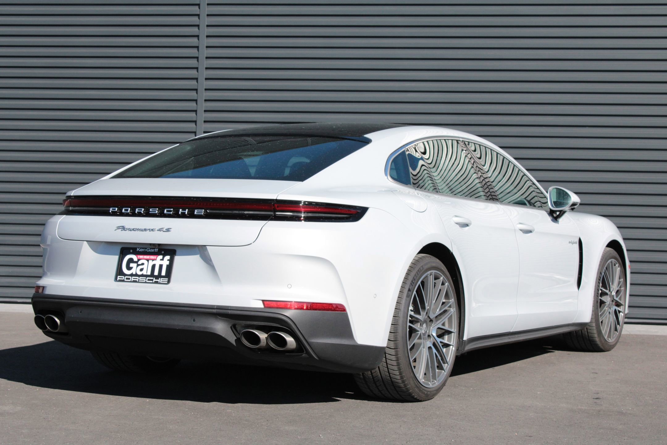 Used 2025 Porsche Panamera 4S image 10