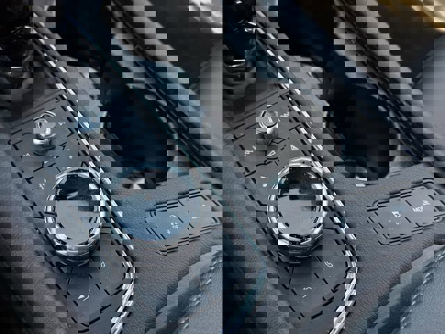 New 2025 Cadillac XT5 Premium Luxury image 16