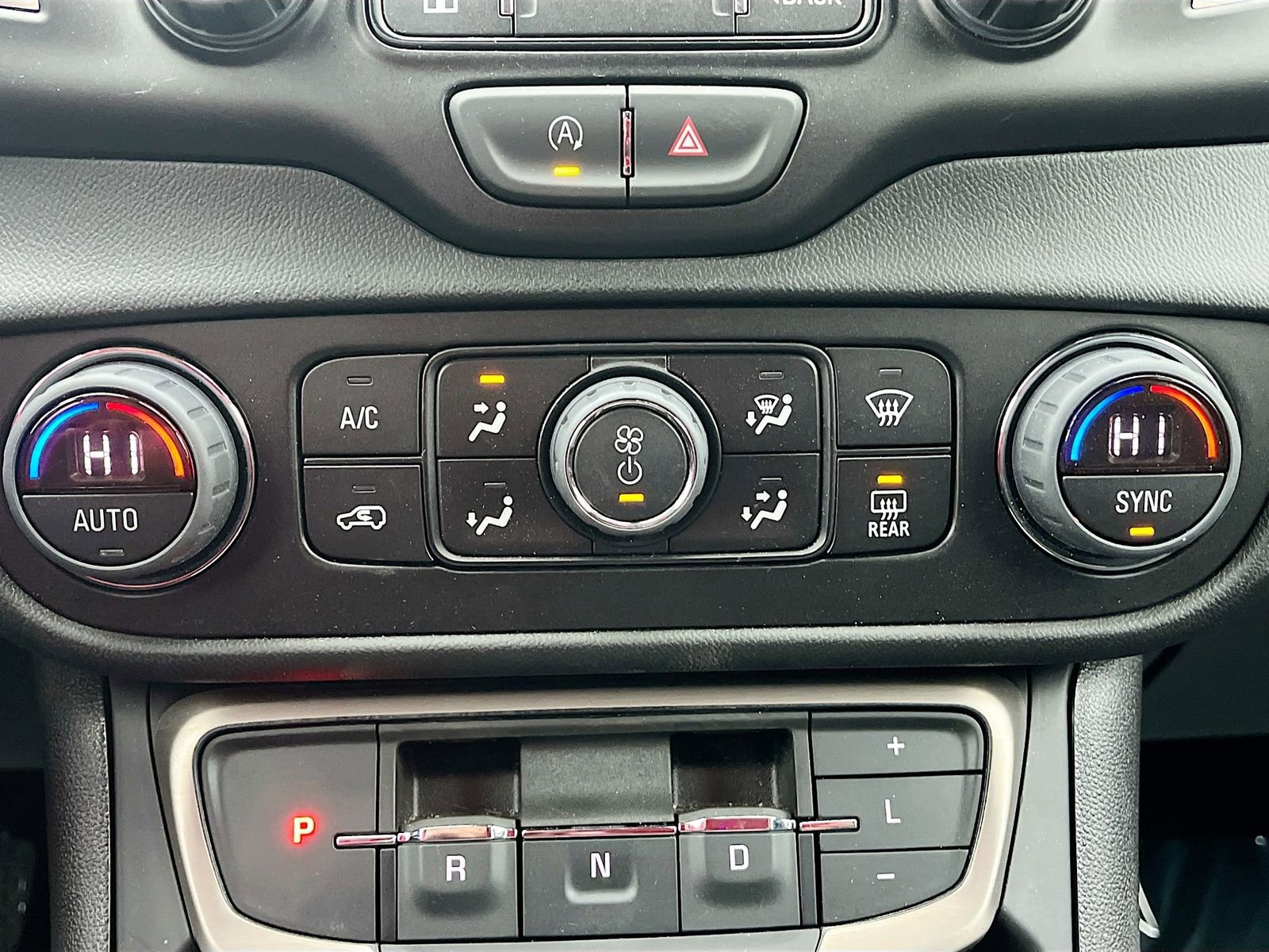 Used 2024 GMC Terrain Denali w/ Denali Premium Package image 16