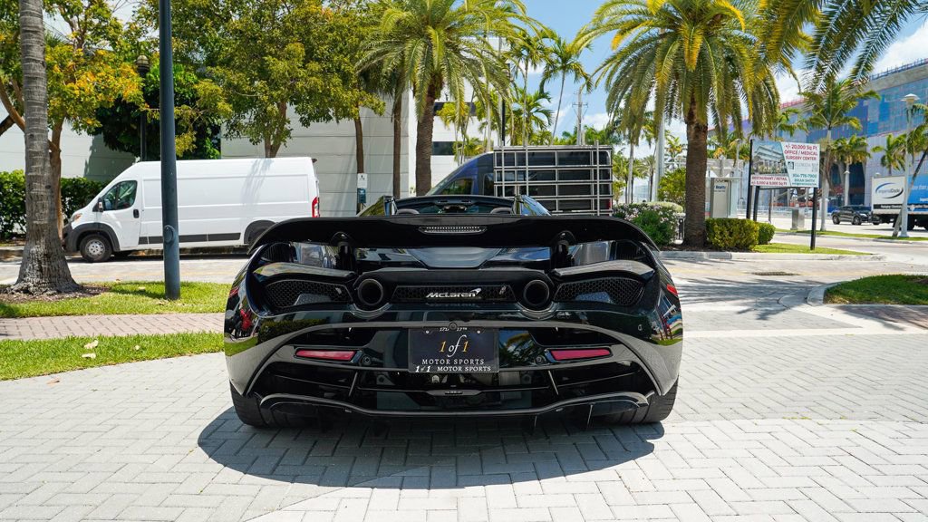 Used 2021 McLaren 720S Spider RWD image 17