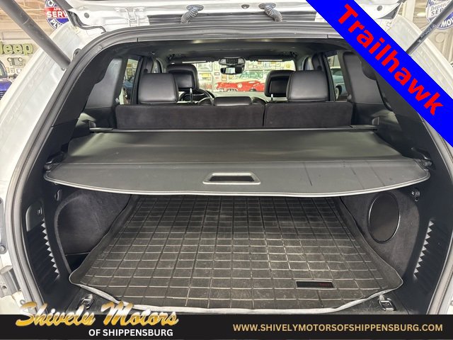Used 2018 Jeep Grand Cherokee Trailhawk image 37
