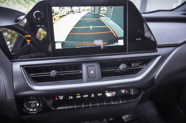 Certified 2025 Lexus UX 300h FWD w/ Accessory Package (Z2) image 15