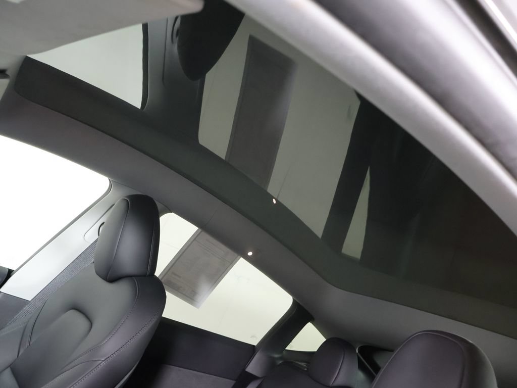 Used 2024 Tesla Model Y Performance AWD/4WD image 20