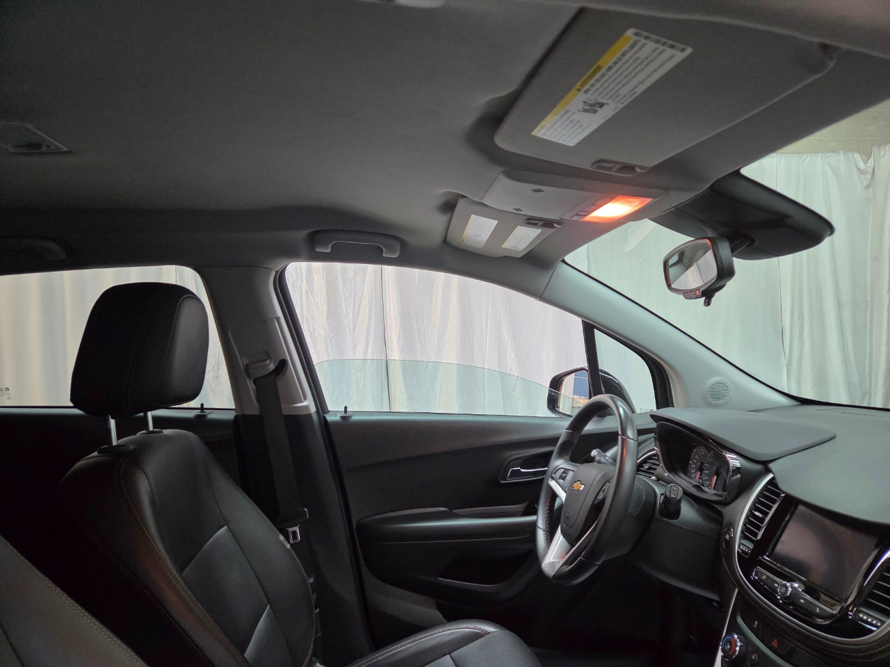 Used 2021 Chevrolet Trax LT w/ Premium Seat Package image 32