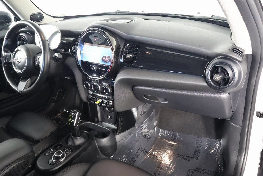 Certified 2024 MINI Cooper SE FWD image 8