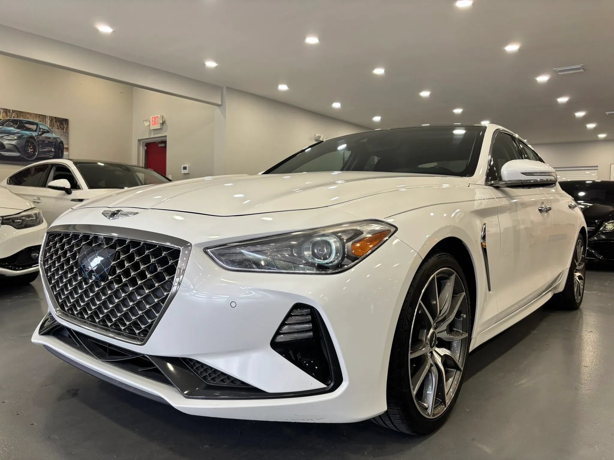 Used 2020 Genesis G70 2.0T w/ Prestige Package RWD image 3