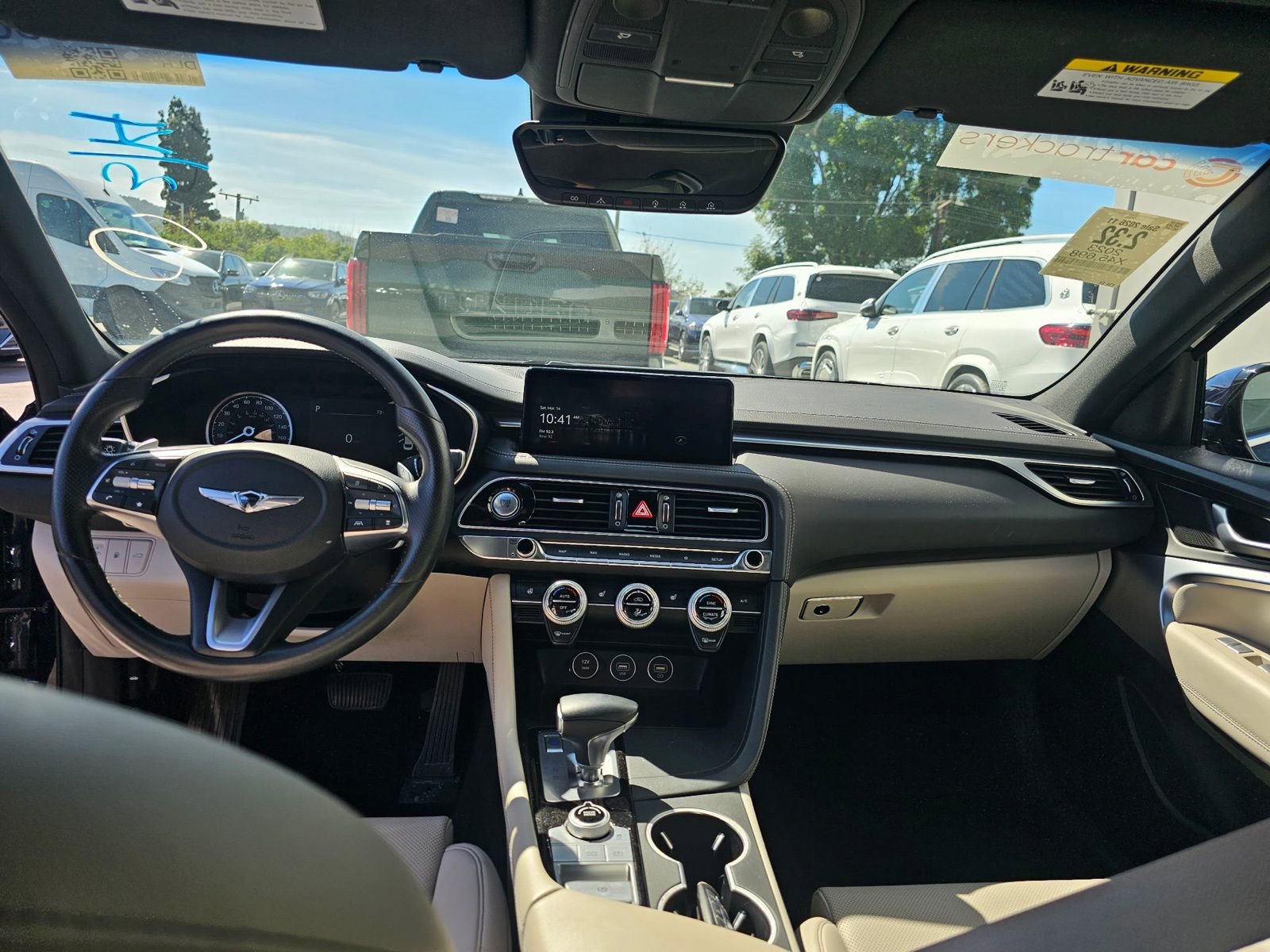 Used 2023 Genesis G70 2.0T image 9